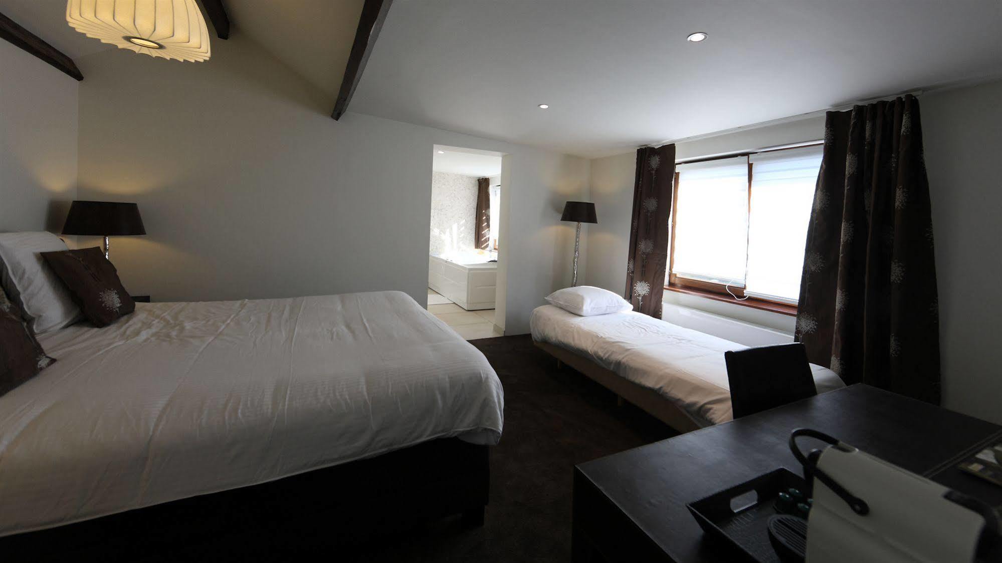 Hostellerie Kemmelberg ภายนอก รูปภาพ